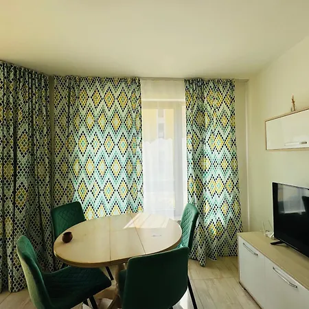 Horizon 4 'б' Apartment *